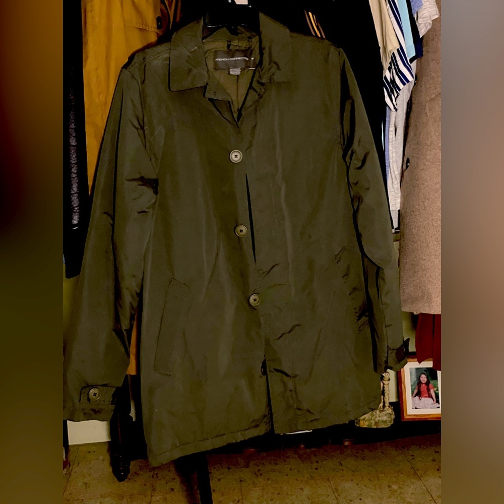 FRENCH CONNECTION Green long quilted jacket!